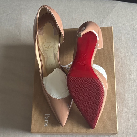 Christian Louboutin Blush Patent Leather Heels - Picture 1 of 3